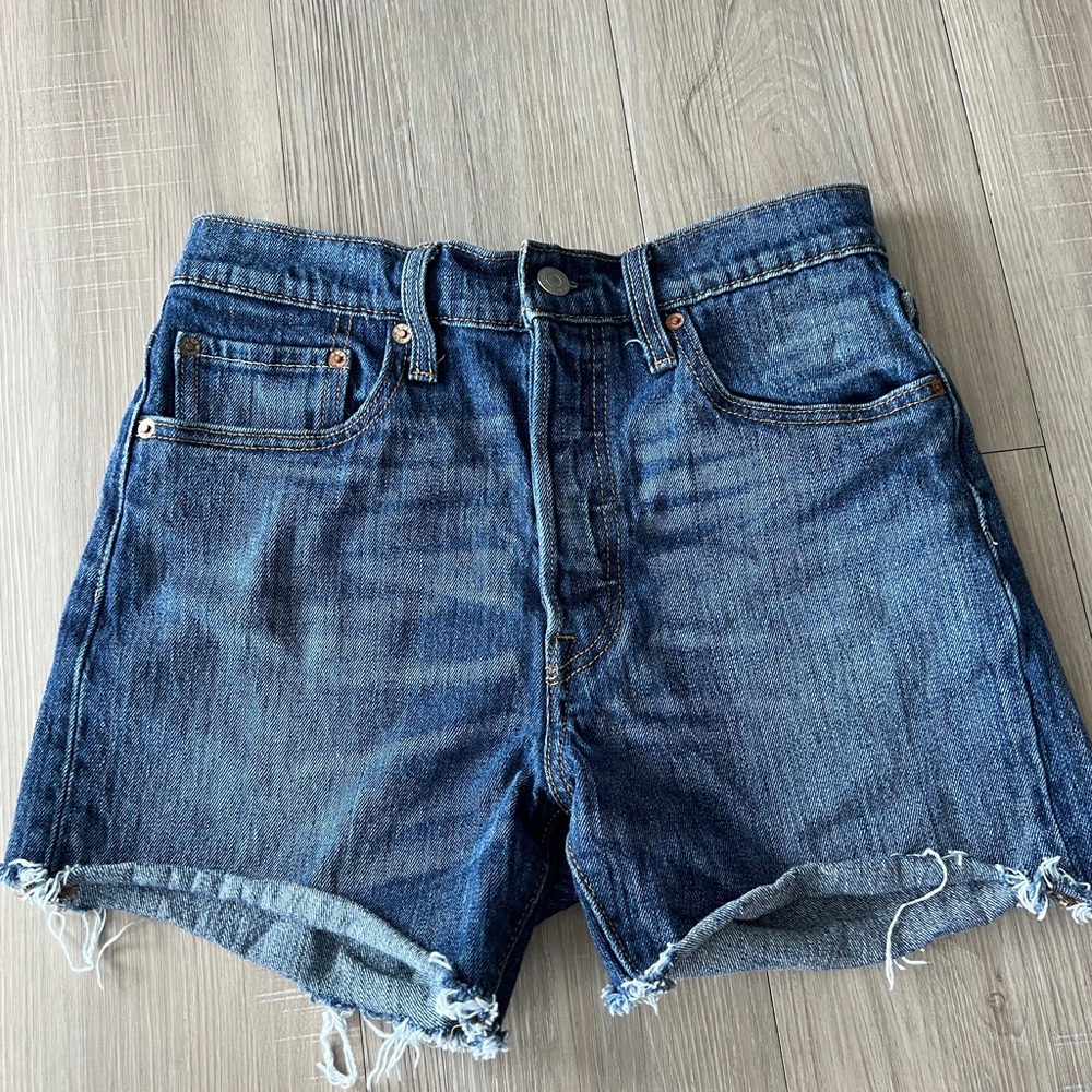 8 pairs of Levi’s shorts sizes 2/4 - Picture 15 of 15